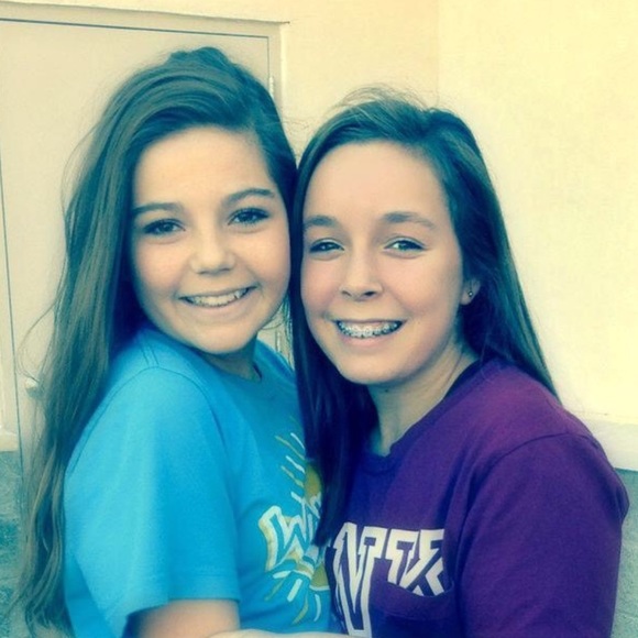 Profile Picture of Lauren Carraher (@lauren5carraher) on Poshmark