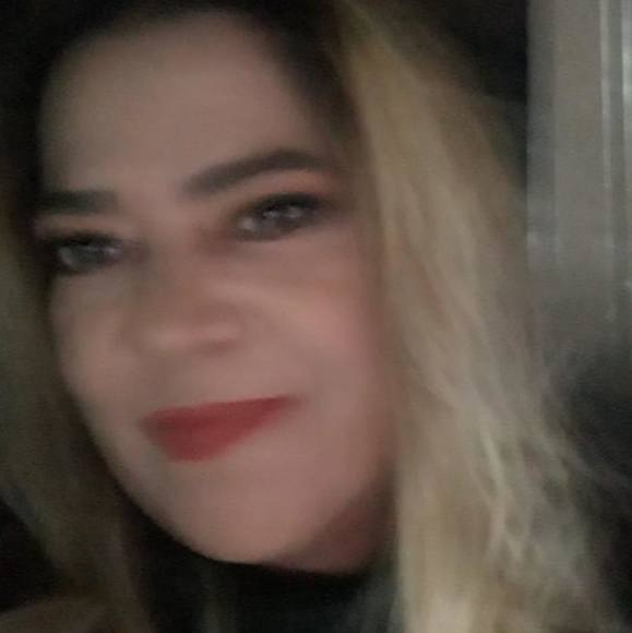 Profile Picture of Kely Kely (@kely_kely) on Poshmark