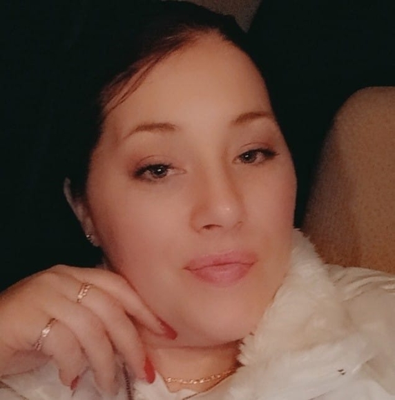 Profile Picture of Amy Gates (@lynnphilli32) on Poshmark