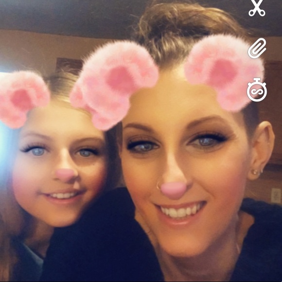 Profile Picture of Jaclyn Cain (@jaclyncain84) on Poshmark