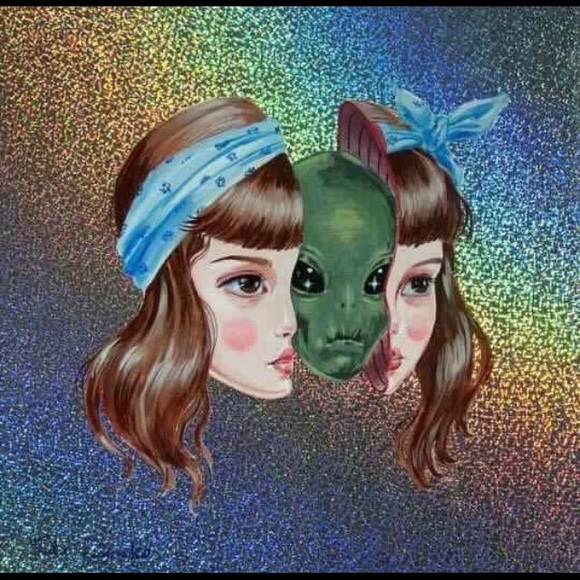 Profile Picture of Lindsaypaige Gluth (@lpjeeze) on Poshmark