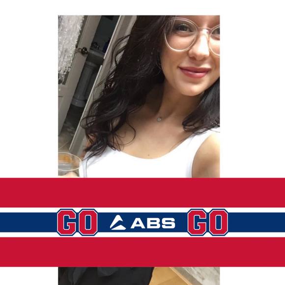 Profile Picture of Anabelle Lorion (@anabellelorion) on Poshmark