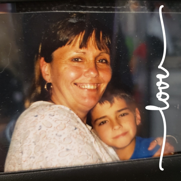 Profile Picture of Maureen Stifter (@moesy5743) on Poshmark