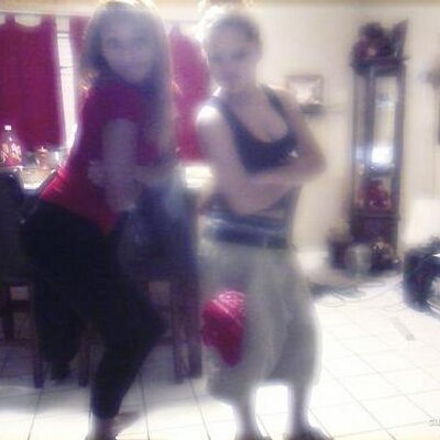 Profile Picture of Miranda (@RedxBone) on Twitter