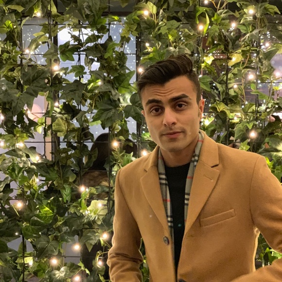 Profile Picture of Rehain Barolia (@barolia_rehain) on Poshmark