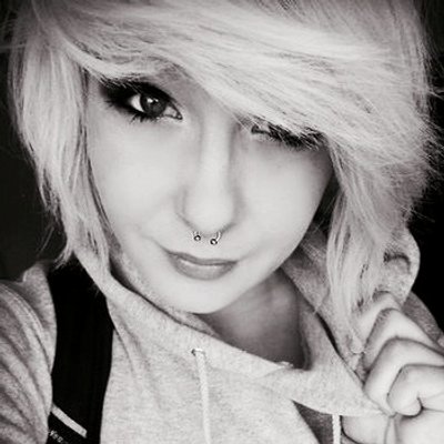 Profile Picture of Obey'Hazel Diamond (@DancaHannah) on Twitter