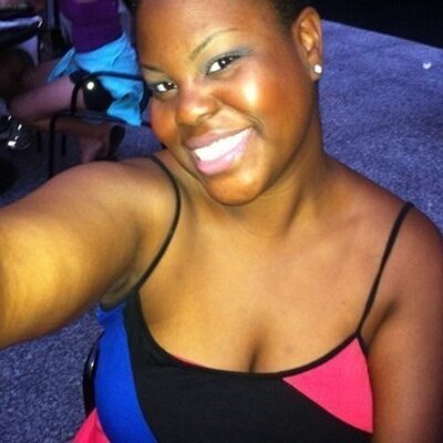 Profile Picture of Nadine Clark (@NayWeezy) on Twitter