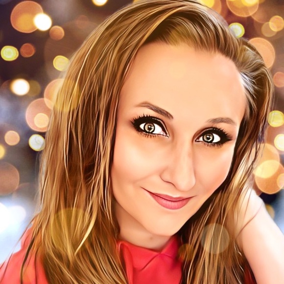 Profile Picture of Susan Mayhall (@susanmayhall) on Poshmark