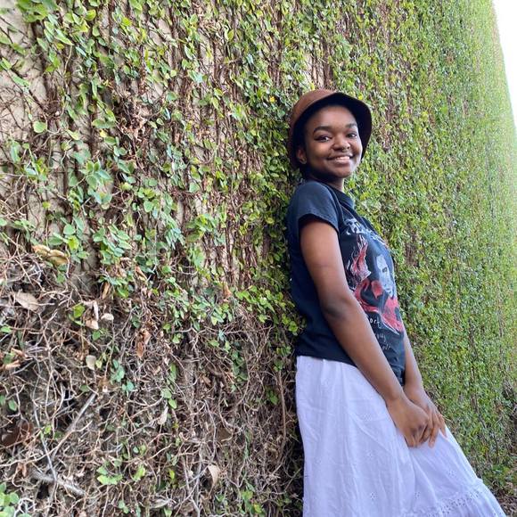 Profile Picture of Piper Thomas (@pippadegaspi) on Poshmark