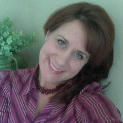 Profile Picture of Lisa Abraham Howie (@Lisabehowie) on Twitter