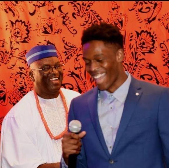 Abraham Eichie - Poshmark Profile Picture of Abraham Eichie (@aeichie) on Poshmark