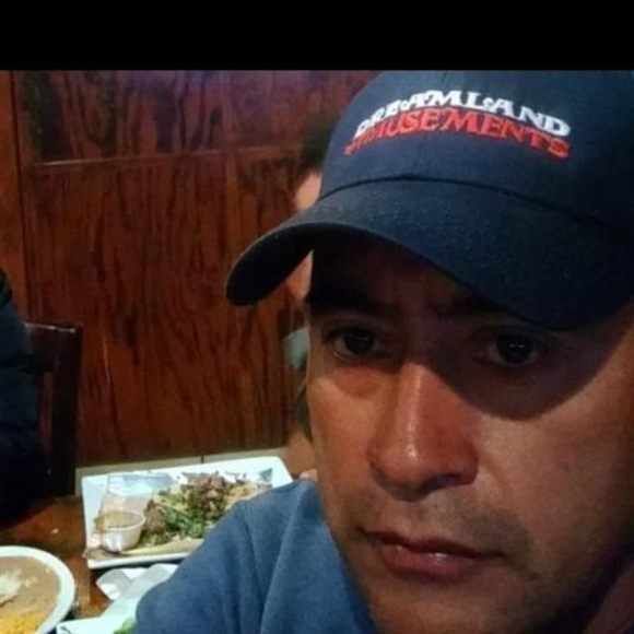 Profile Picture of Hugo Barrientos juarez (@hugobarrient386) on Poshmark