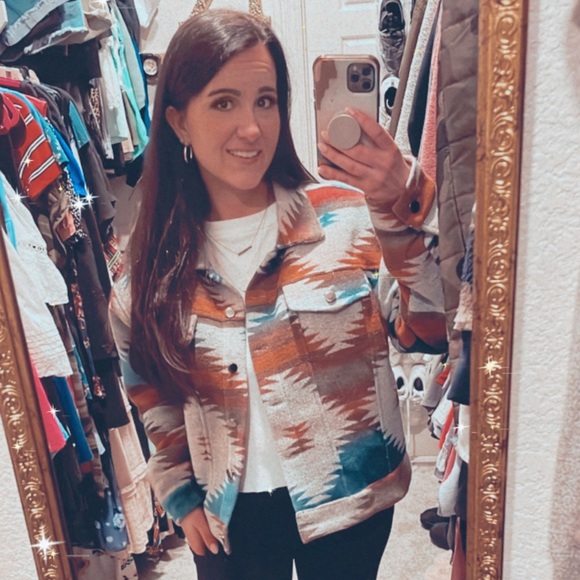 Profile Picture of Kylie Blackowicz (@kylieblackowicz) on Poshmark