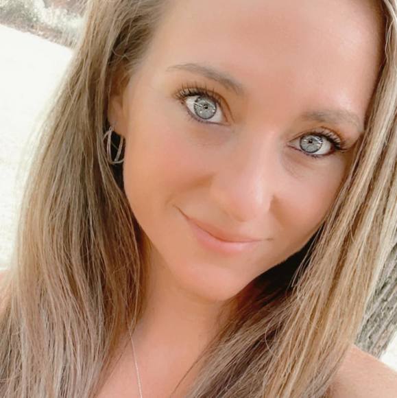 Profile Picture of Kimberly Piperato (@kay110629) on Poshmark