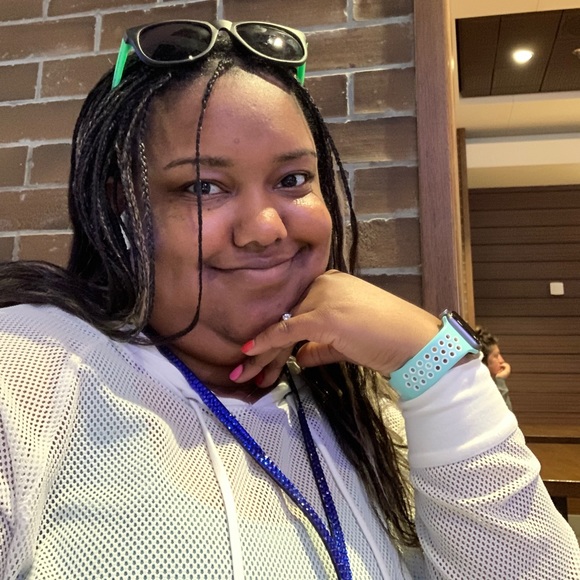 Profile Picture of Meka Jackson (@mekajackson864) on Poshmark