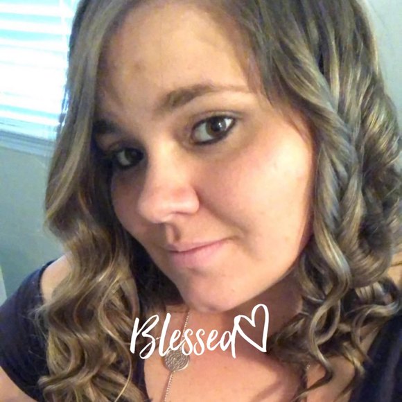 Profile Picture of Jamie Faulkenberry (@jlf_293) on Poshmark