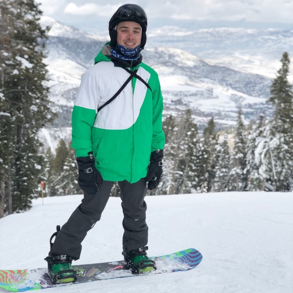 Profile Picture of David Vandreese (@dvandreese) on Poshmark