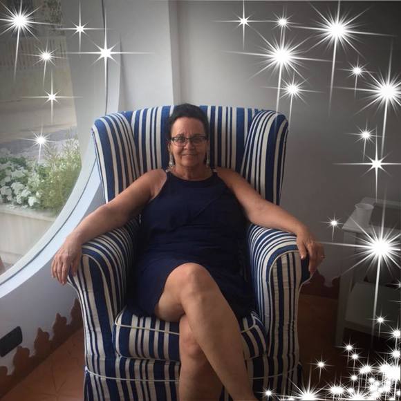 Profile Picture of Monique Desrosiers langevin (@moniquedesrosie) on Poshmark