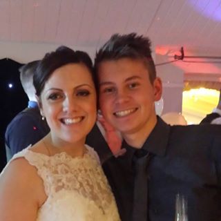 Profile Picture of Cameron Bloomfield (@bluemeee) on Facebook