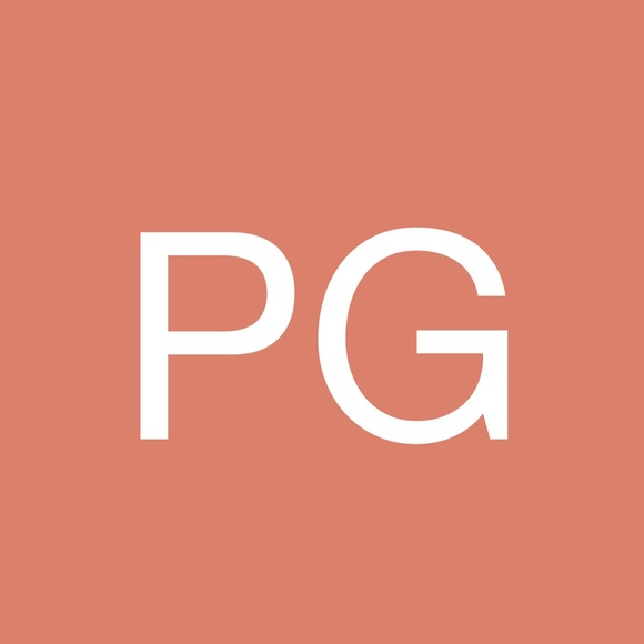 Profile Picture of Padamadan Grohowski (@w2euuzapu) on Poshmark