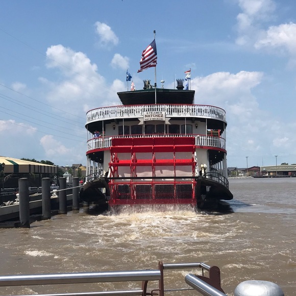 Peter Alvarado - Poshmark Profile Picture of Peter Alvarado (@palvara555) on Poshmark