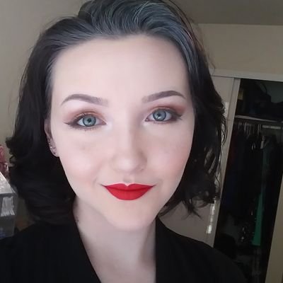 Profile Picture of Lucia Scott (@eldritchalchemy) on Twitter