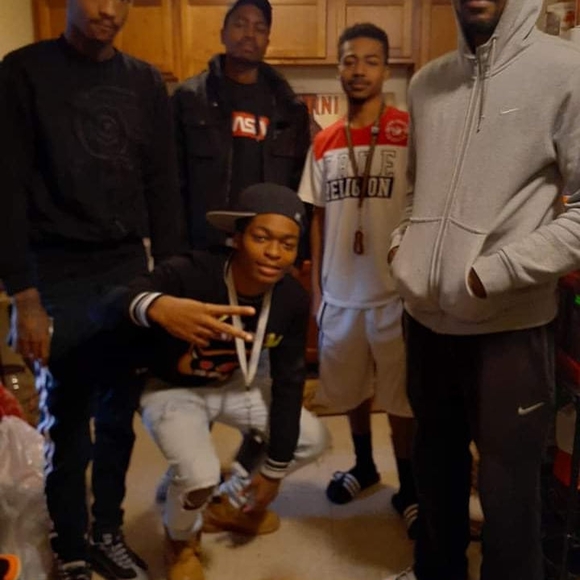 Profile Picture of Tony Adams (@tadams45207) on Poshmark