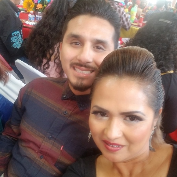 Profile Picture of Brandon Lopez (@1995brandonl) on Poshmark