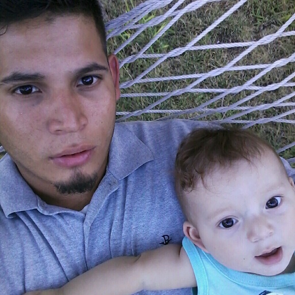 Mauro Hernandez - Poshmark Profile Picture of Mauro Hernandez (@mauro34) on Poshmark