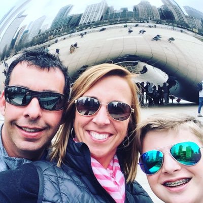 Hillary Anderson - Twitter Profile Picture of Hillary Anderson (@hillaryrudy) on Twitter