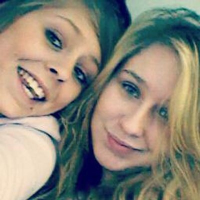 Profile Picture of Hayley Crowe (@HayleyAnne3406) on Twitter