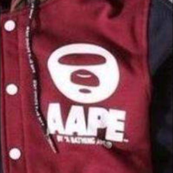 Profile Picture of Alexander Olsen (@xanderolsrn) on Poshmark