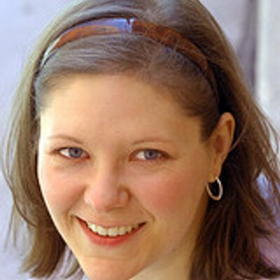 Profile Picture of Clarissa Steele (@ivoace) on Twitter