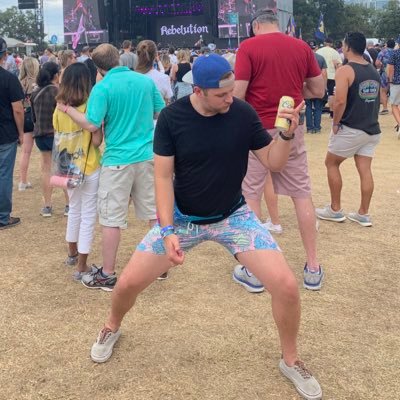 Profile Picture of Chase Layton (@ChandonFrost) on Twitter