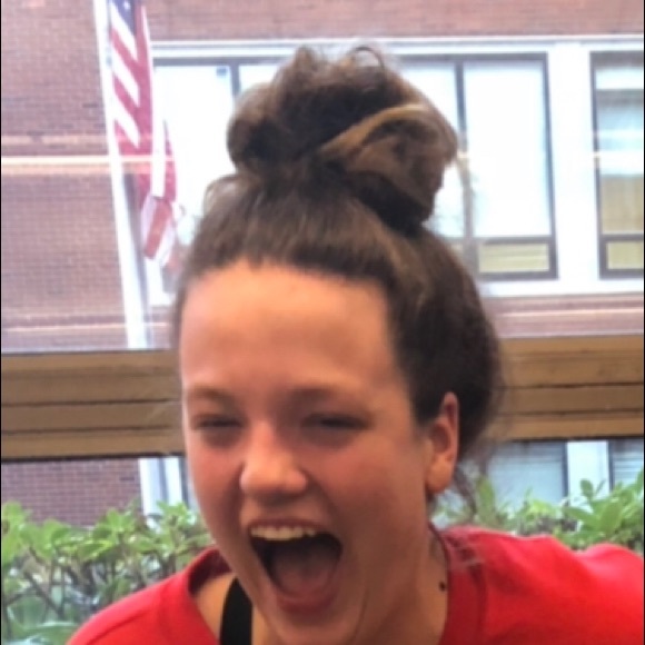 Profile Picture of Brynn Manselle (@brynnmanselle) on Poshmark