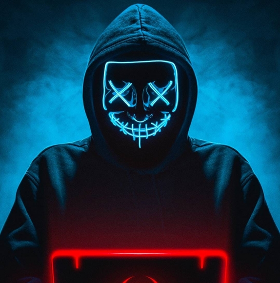 Ryan Orlandella - Poshmark Profile Picture of Ryan Orlandella (@orlandella1989) on Poshmark