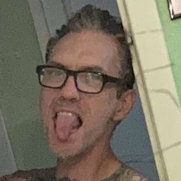 Profile Picture of Rickey Scott jr. (@rickeydell) on Poshmark