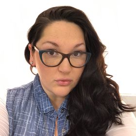 Profile Picture of Charleen Roberts (@chartoni21) on Pinterest