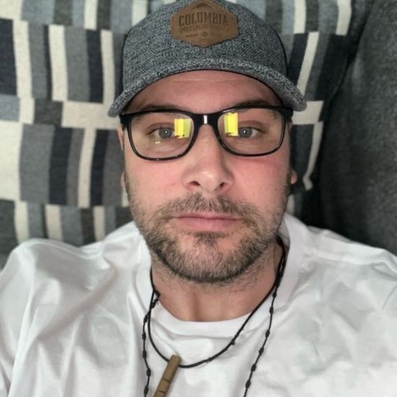 Profile Picture of Ivan Calvo trinanes (@gorrivi2010) on Poshmark