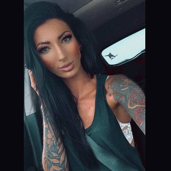 Profile Picture of Dayneeka Mcculloch (@neekskii) on Poshmark