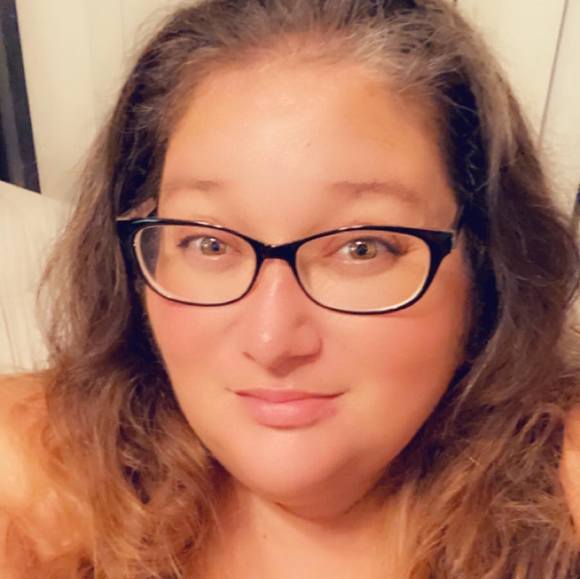 Profile Picture of Mariah Neff (@mcn2583) on Poshmark