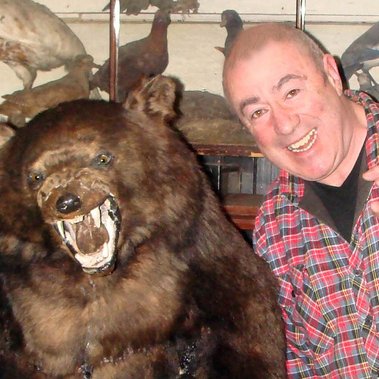 Profile Picture of Brian O'Sullivan (@BuskerBrian) on Twitter
