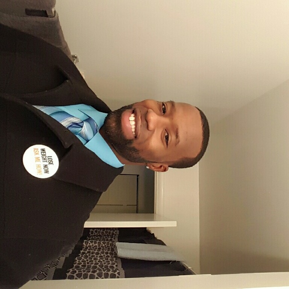 Profile Picture of Mike Tharpe (@mtharpe) on Poshmark