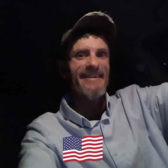 Profile Picture of Jason Herring (@jasonherring) on Poshmark