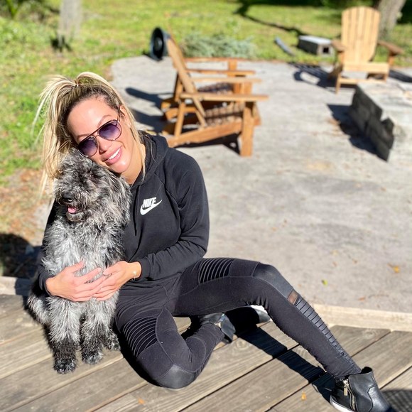 Profile Picture of Tiffany Quintero (@tiffanyq0728) on Poshmark