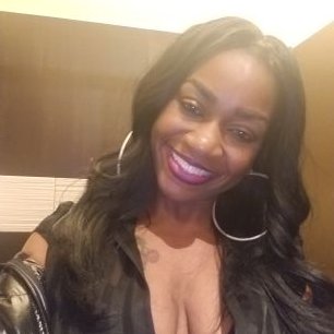Profile Picture of Lisa Pointer (@barbieL44) on Twitter