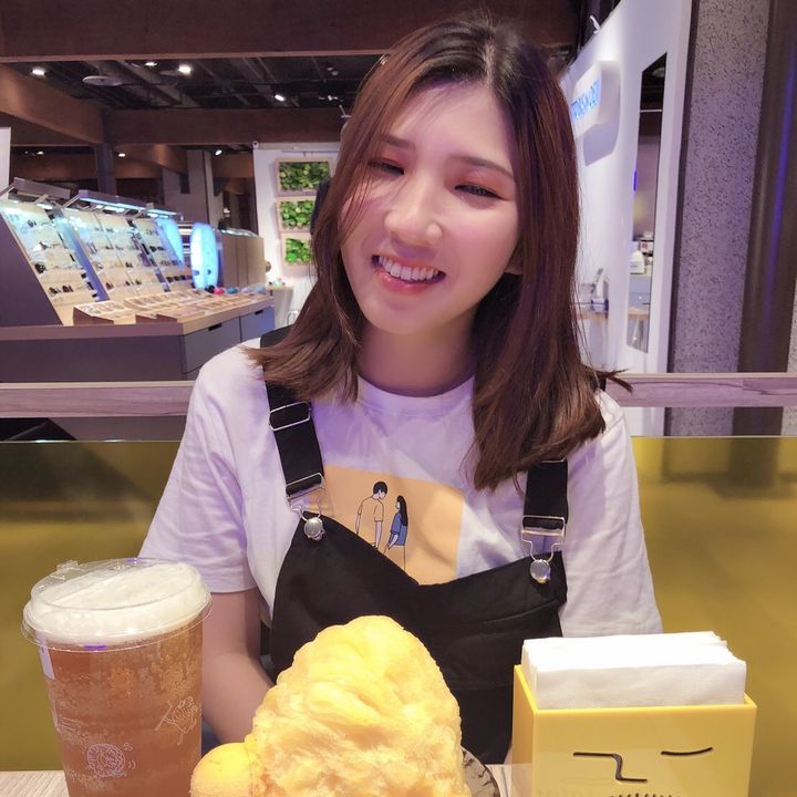 Profile Picture of Doris (@dorissister) on Tiktok