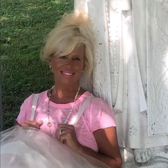 Profile Picture of Patrice Schnurr (@patriceschnurr) on Poshmark