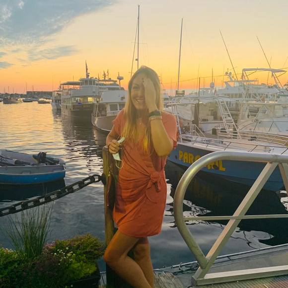 Profile Picture of Alex Flynn (@15anflynn) on Poshmark