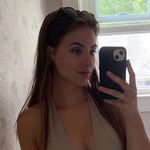 Profile Picture of Anna Manning (@annaxmanning) on Instagram